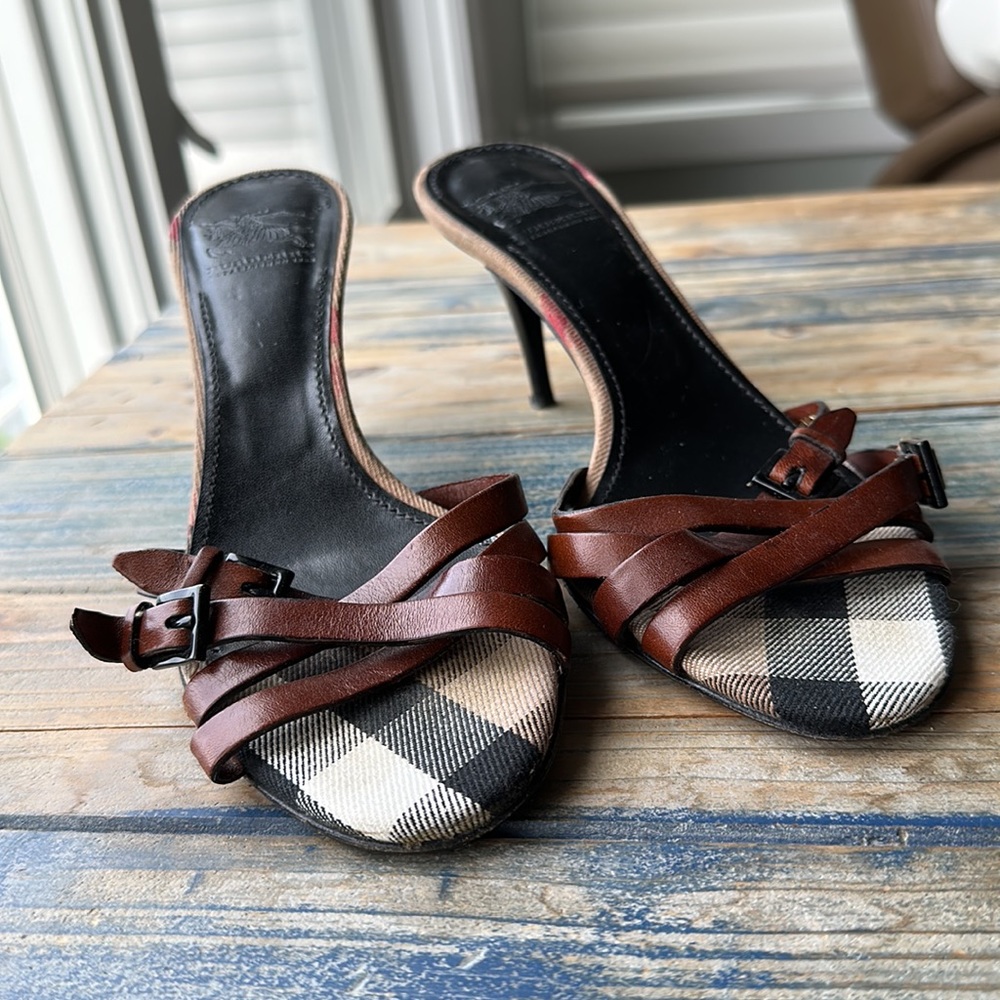Burberry Brown Leather & Beige Nova Check Open-Toe Heels - Picture 2 of 8